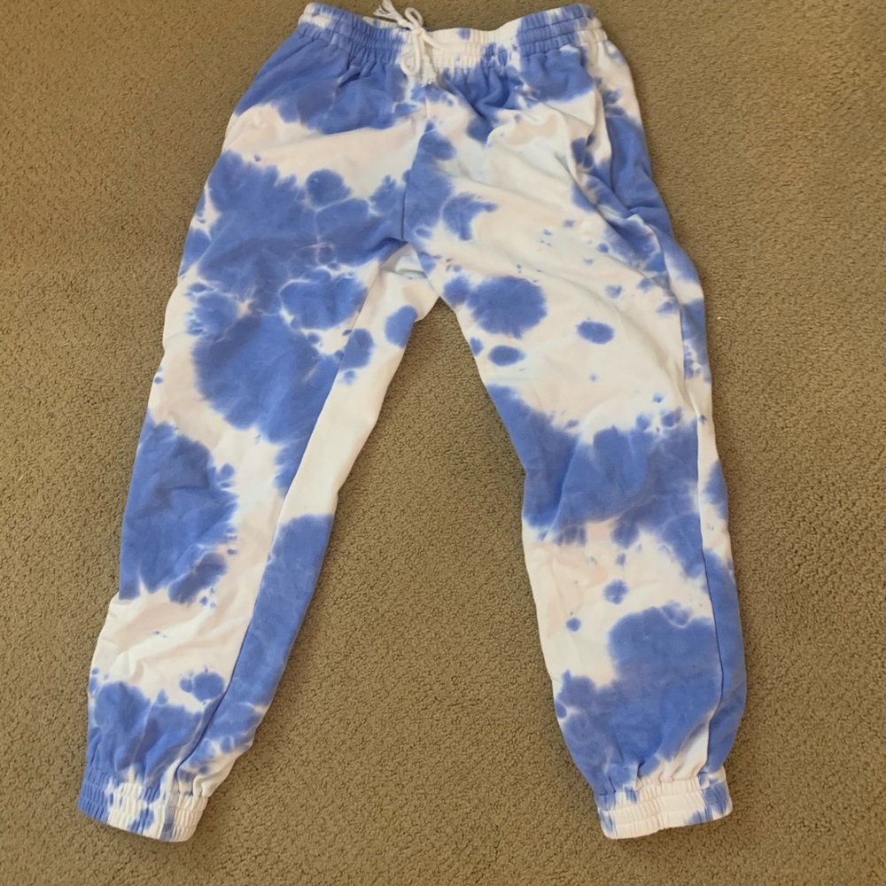 adika sweats